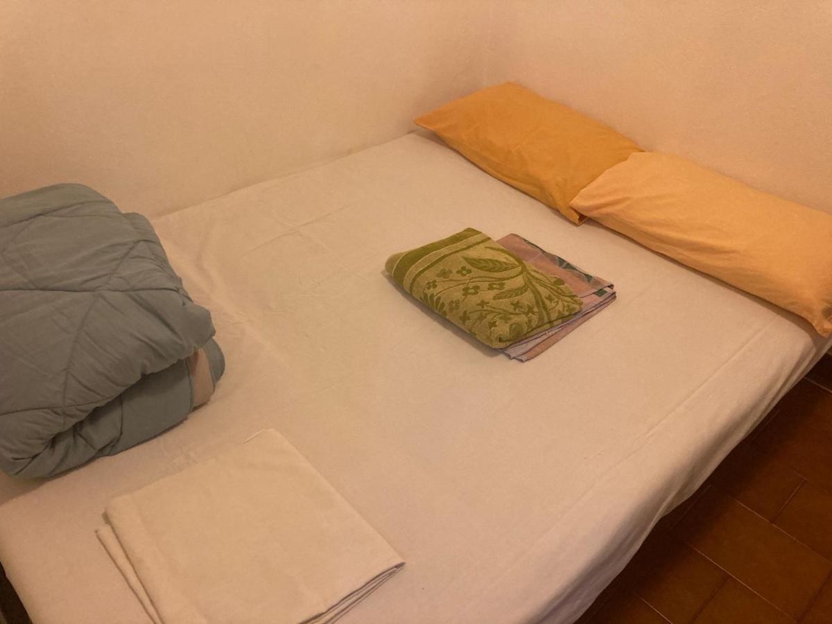 Cheerful Room, Sharing Kitchen In A Cosy Family Art House, Ideal For One Person Or Couple San Remo Extérieur photo